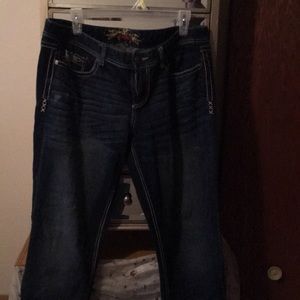 Maurices jeans